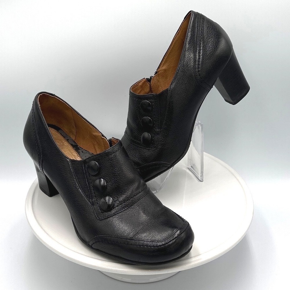 Nurture Black Leather Button Accent Shooties Block Heel Ankle Boots Womens 9M